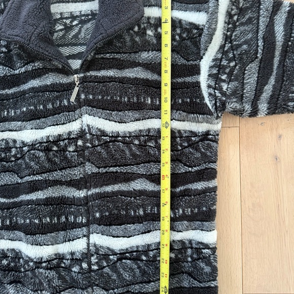 Vintage Duffel Outdoor Zip Up Fleece - Picture 6 of 8